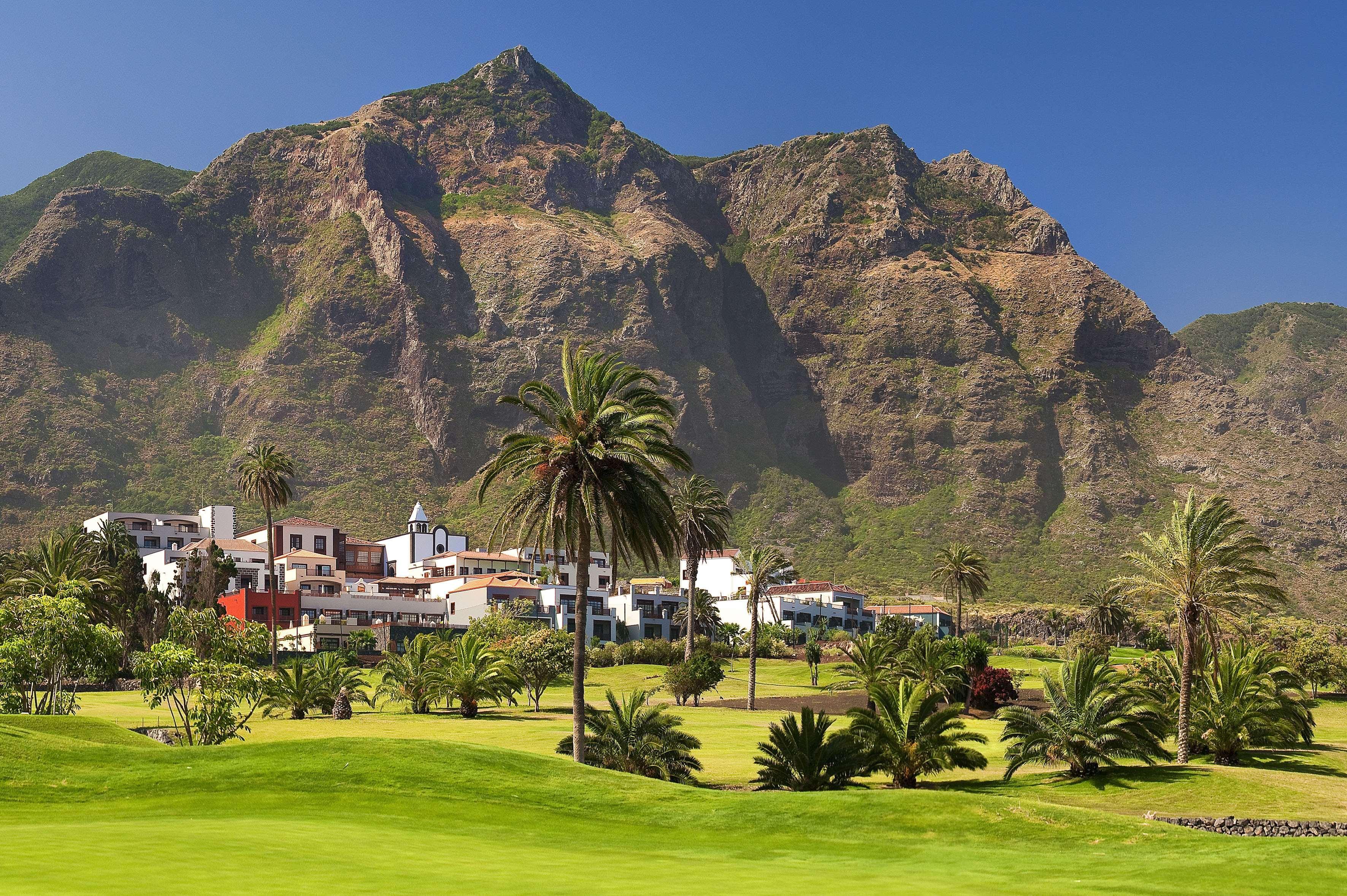 Hotel Hacienda Del Conde Melia Collection Golf & Spa - Adults Only Buenavista Del Norte Zewnętrze zdjęcie View of the town of Maspalomas